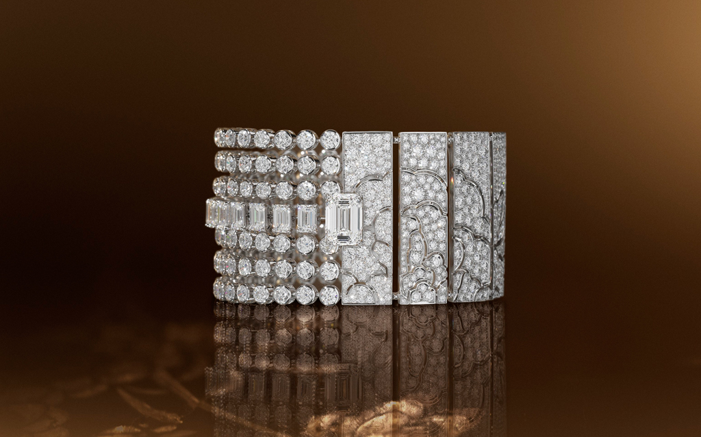 سوار ÉVOCATION FLORALE بالذهب الابيض والالماس