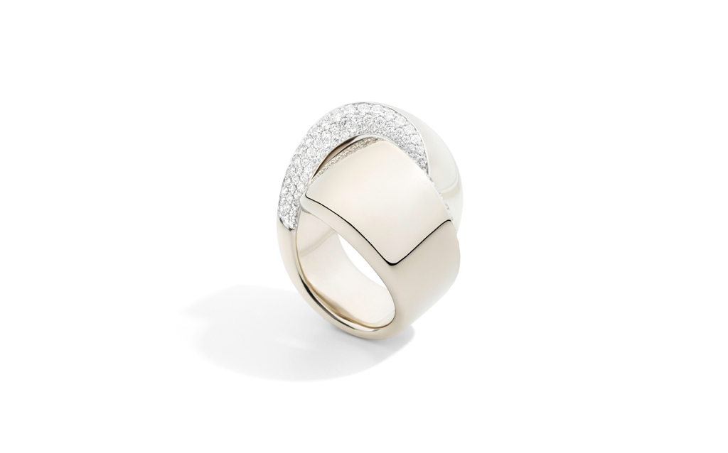 ABBRACCIO ring in white gold and diamonds