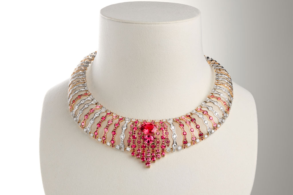 مجموعة “بياجيه” الجديدة من المجوهرات الفاخرة تُعيد روابط الدار بالفنّ والتصاميم اللافتة 