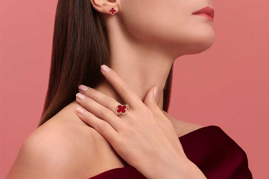 Van Cleef & Arpels launches its new Alhambra novelties