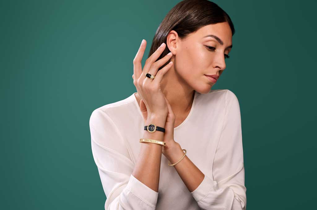 Van Cleef & Arpels launches new Perlee Pieces for Ramadan 