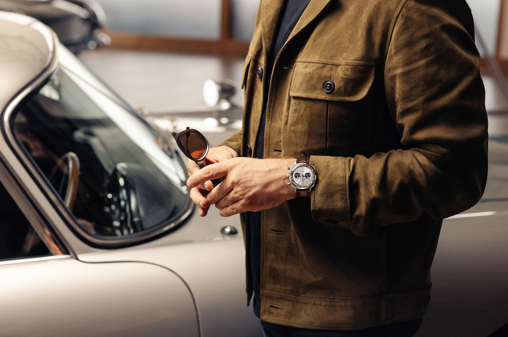 Time and Speed Reunited: Breitling and Aston Martin Present Top Time Tribute to Iconic DB5