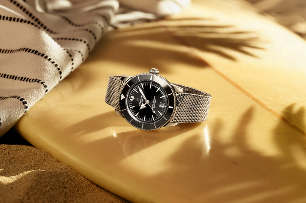 بريتلينغ تكشف الستار عن الإصدار الأحدث من ساعة  SUPEROCEAN HERITAGE